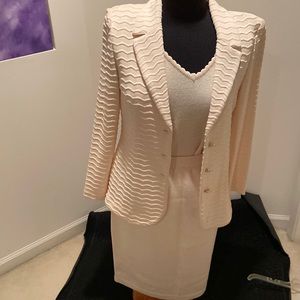 NWT ST. JOHN EVENING SKIRT